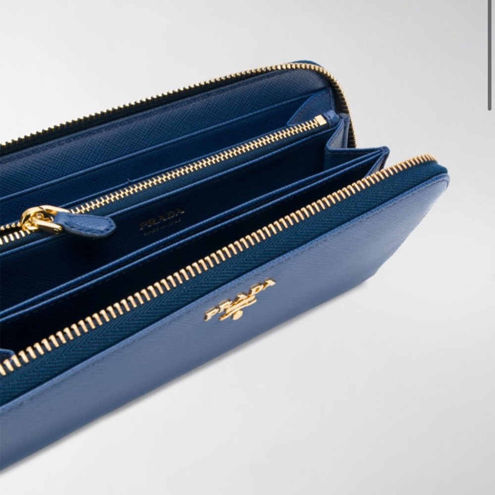 Prada wallet - Picture 2 of 7